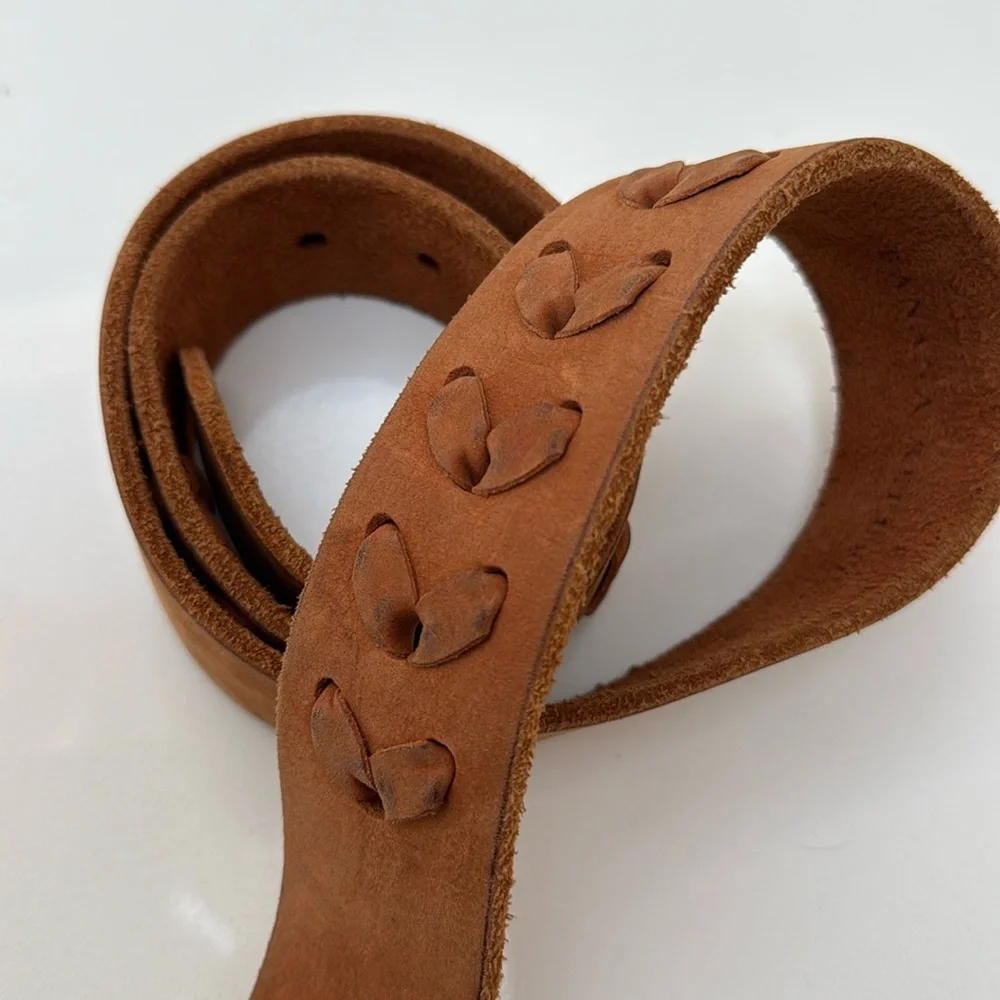 Banana Republic Camel Colored Leather Men's Belt